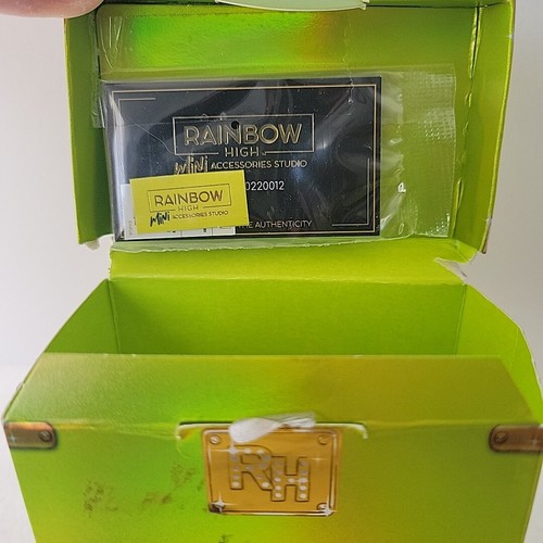 Rainbow High Karma Nichols Buckle Heels Mini Accessories Studio Shoes Green Box - Picture 11 of 12