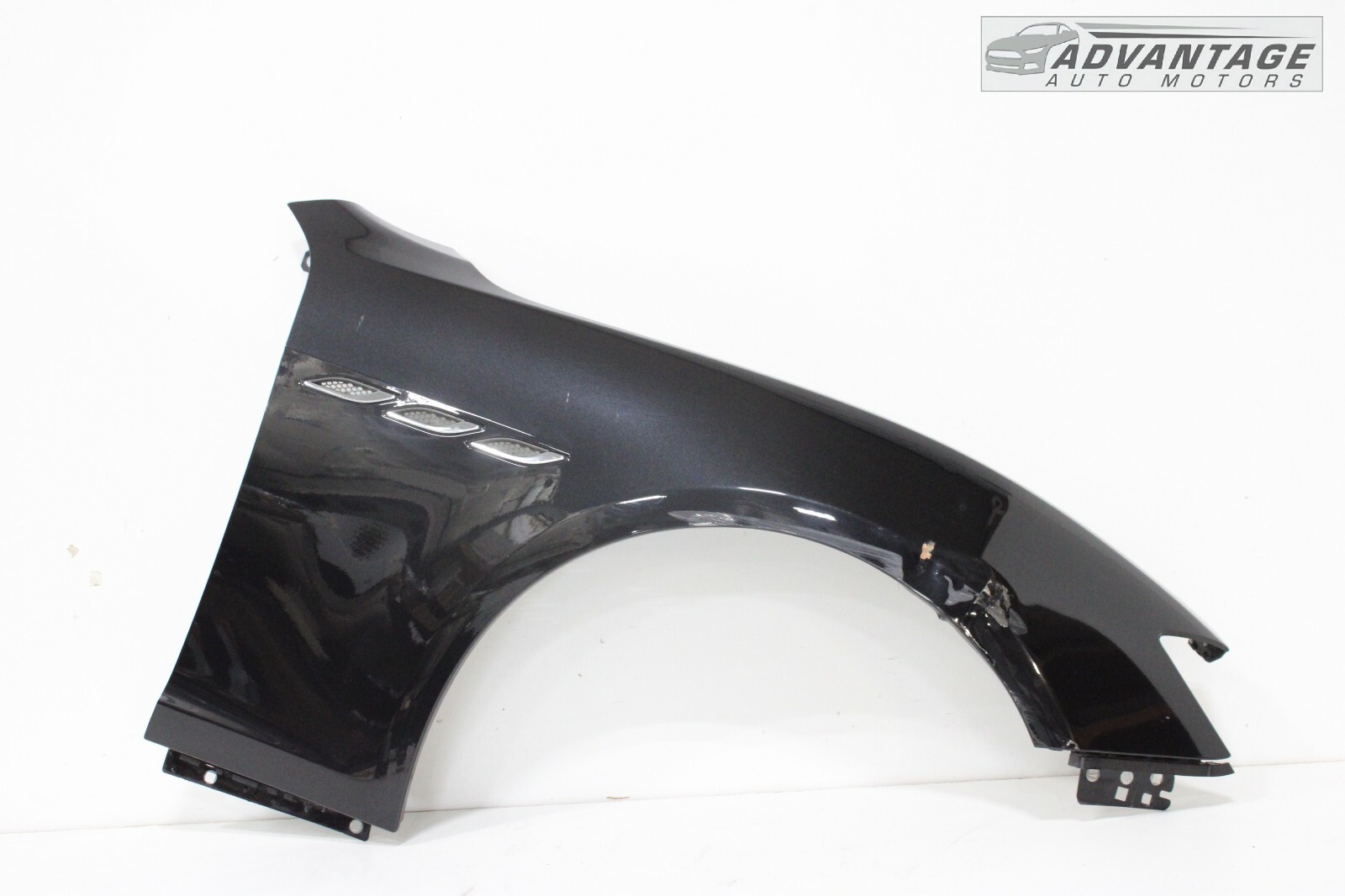 2014-2020 MASERATI GHIBLI SEDAN FRONT RIGHT SIDE FENDER SHELL COVER PANEL OEM