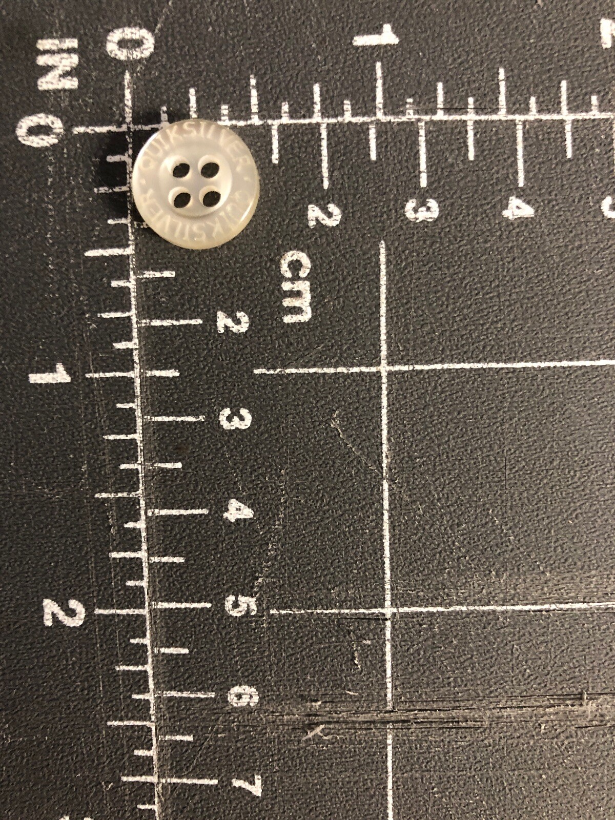 QUIKSILVER Logo Botón Blanco Surf Ropa Shorts Snowboard Marca Prendas de Vestir