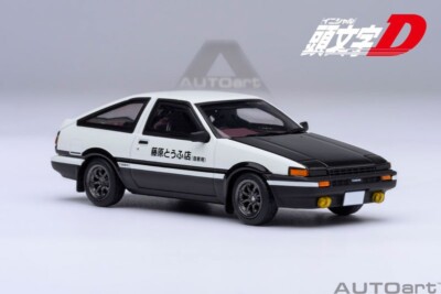 イニシャルD TOYOTA SPRINTER TRENO AE86 ミニカー 1/64 Toyota Sprinter Trueno (AE86) 