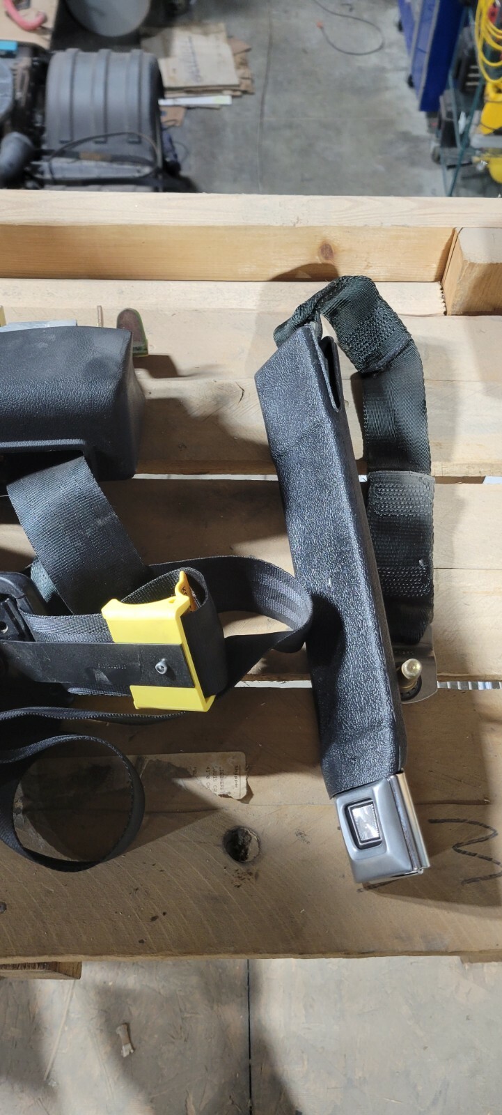 F4HZ80611A72A, Ford Seat Belt Retractor Set eBay