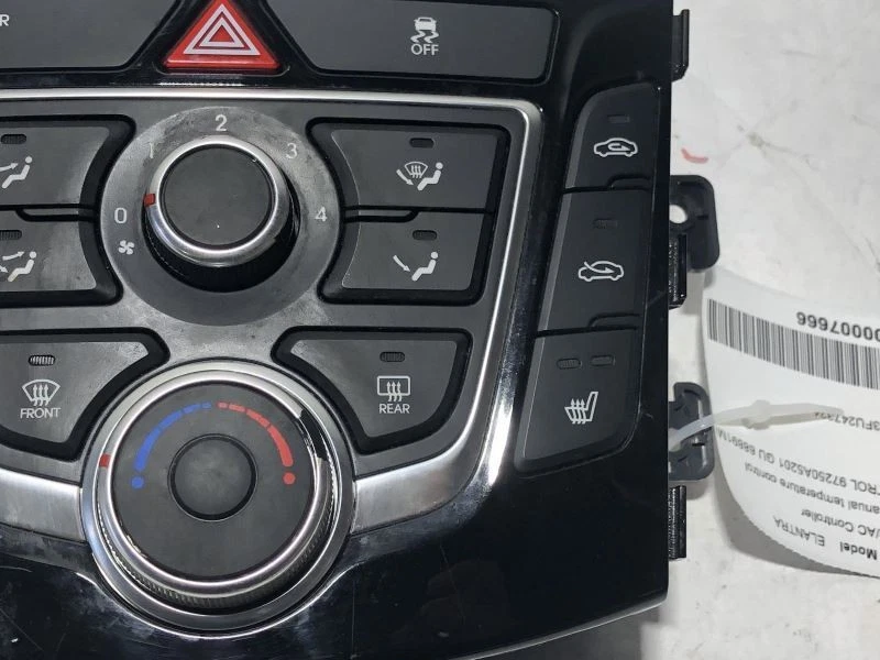 Hyundai Elantra 2013-2017 control de temperatura 69 k 11106 Foto 4 de 4