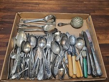 K860-Lot of vintage Silverware Flatware Silverplate Spoons Forks etc Estate Find
