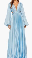 Mac Duggal NWT Long Sleeve Pleated Charmeuse Cut Out Gown in Powder Blue Size 4