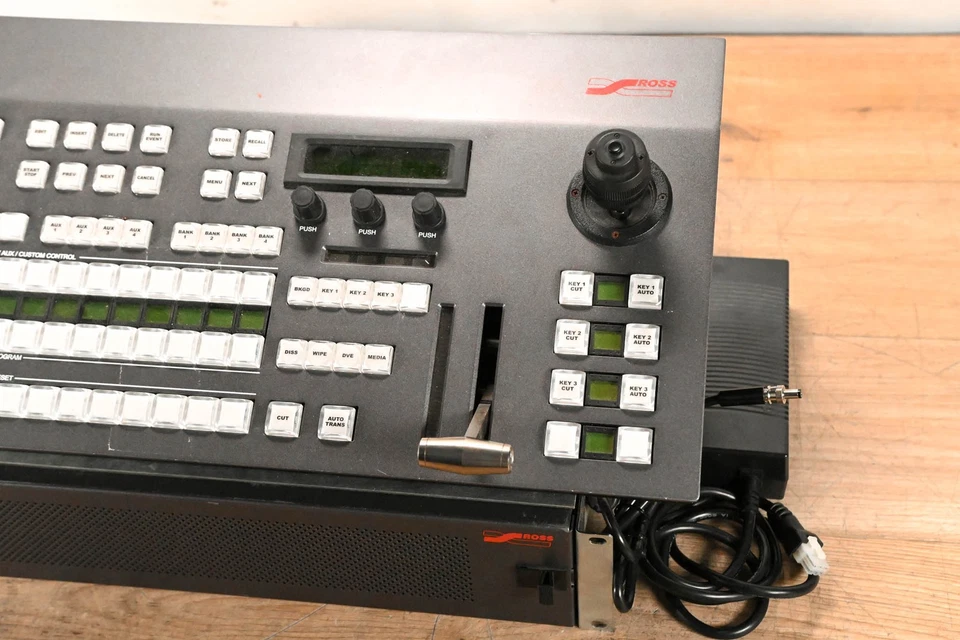 Ross CrossOver 12 12-Input HD Production Switcher CG01R9J - Image 2 of 4