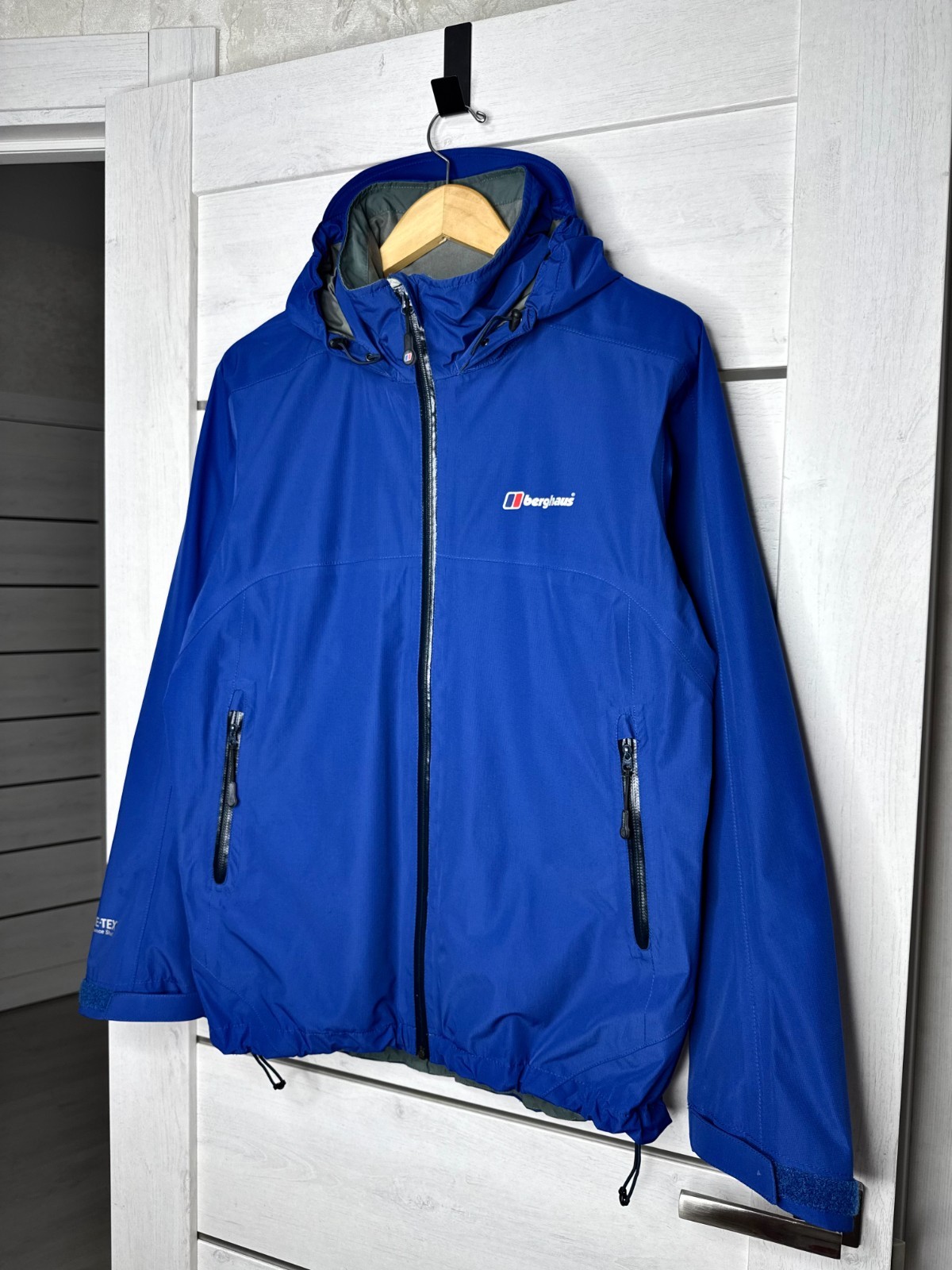 Berghaus Gore-Tex Performance Shell Waterproof Ja… - image 2