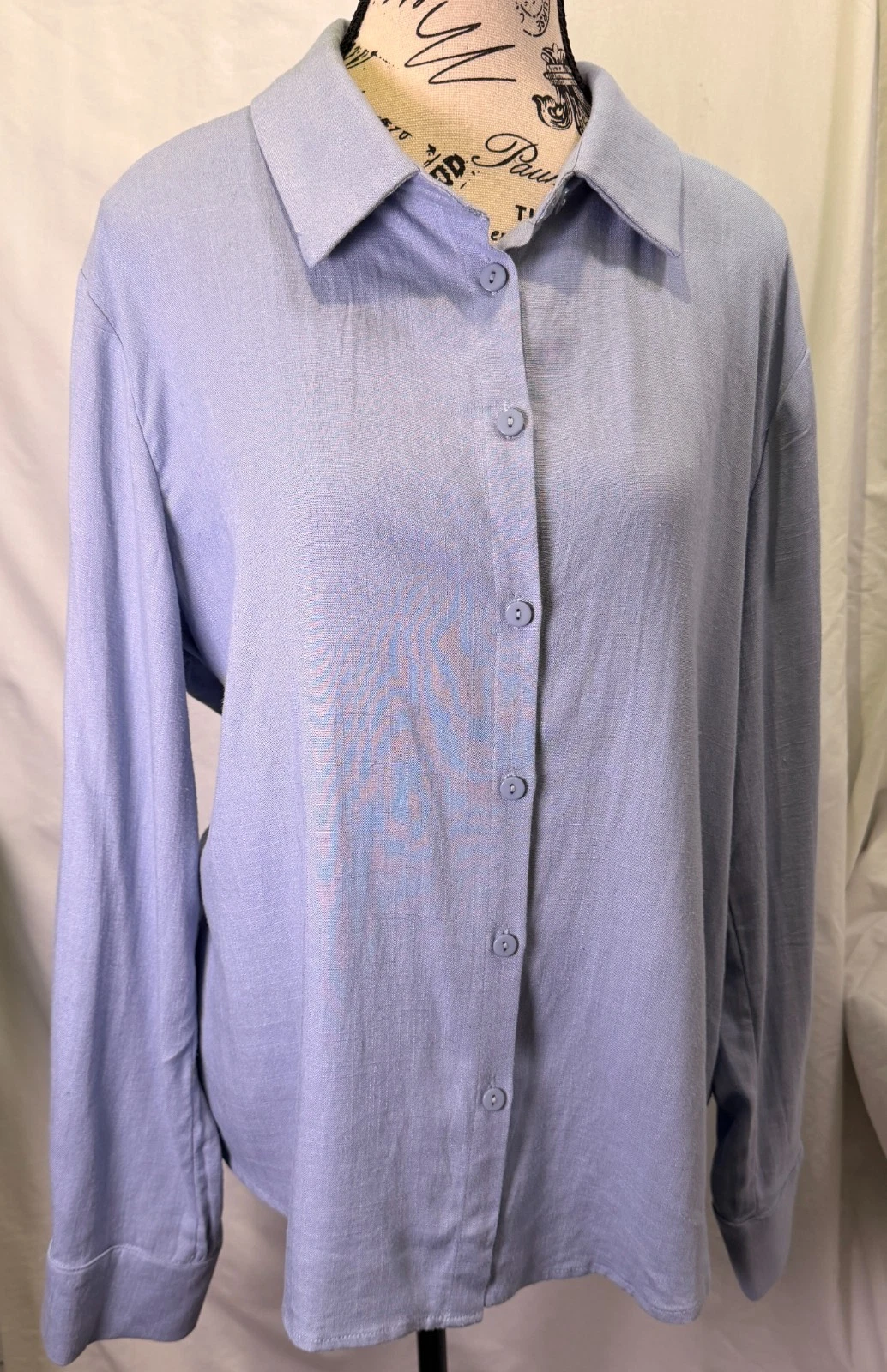 Lulus Women’s Blue Linen Blend Button Down Shirt Large Lightweight Long Sleeve
Opens in a new window