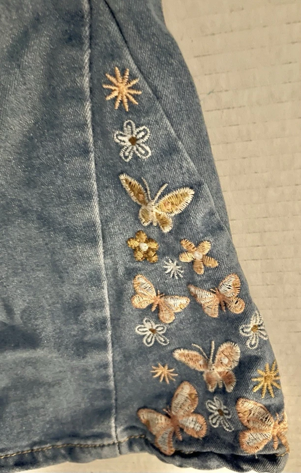 Pantalones de mezclilla para niñas Beautees Bell Bottom bordados cintura ajustable talla 6 Foto 2 de 4