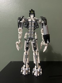 LEGO BIONICLE-8699- TAKANUVA TITAN- 100% COMPLETE SET 