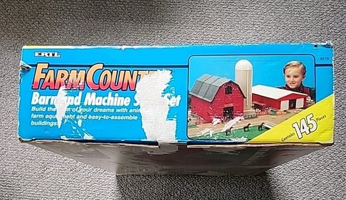 ERTL Farm Country Barn & Machine Shed 145 pcs Vintage READ DESCRIPTION - Picture 6 of 24
