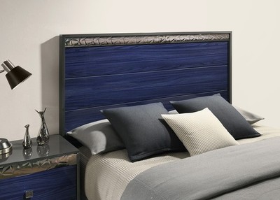 Ash Gray Finish Modern Bed Dresser Mirror Chest Bedroom Set 4PC - Queen Ash Gray Finish Modern Bed Dresser Mirror Chest Bedroom Set 4PC - Queen