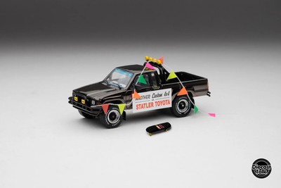 DiecastTalk MDX Exclusive 1/64 Toyota 1985 Hilux SR5 4x4 Black