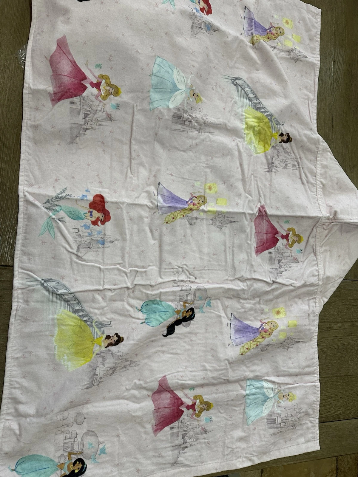 Pottery Barn Kids Hooded Towel Disney Princess 30x50"
Opens in a new window or tab