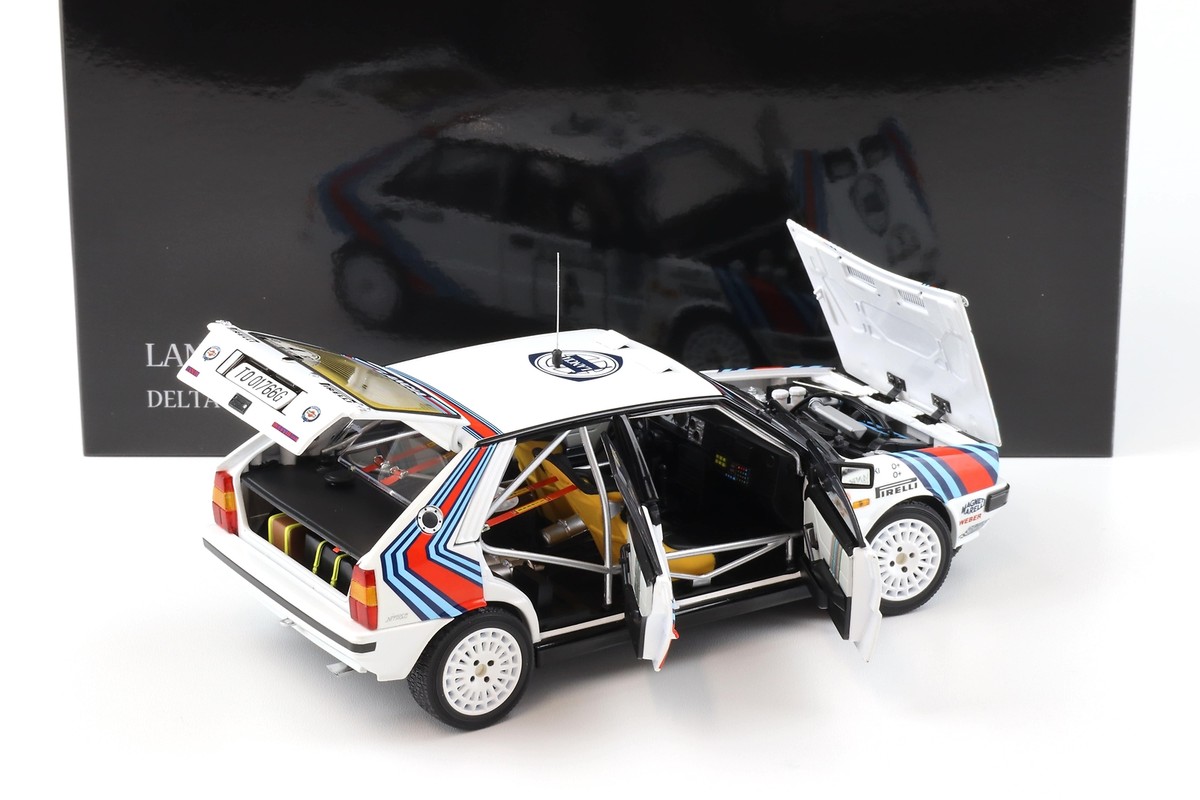 Kyosho - Lancia Delta HF 4WD Martini - Monte Carlo 1987, 1/18 Kyosho - Lancia Delta HF 4WD Martini - Monte Carlo 1987, 1/18