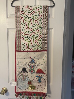 Pier1 Imports Snowman~Candy Cane WhIte~RedTable Runner Sequins Beads 72'' x 13'' 