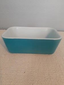 Vintage Pyrex Blue Refrigerator Dish #502, no lid