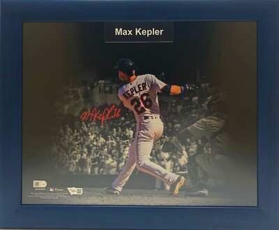 Minnesota Twins MAX KEPLER SIGNIERTES MLB Foto in Showframe (Fanatics Authentic)