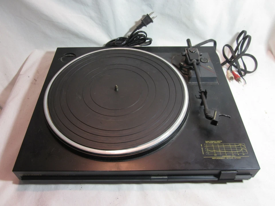 parts / repair Marantz Automatic Turntable TT151 record player - Image 2 of 4