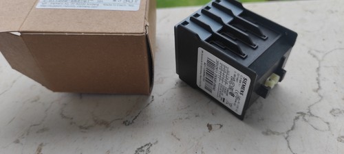 Hilfskontaktblock 4NO SIEMENS 3RH2911-2XA40-0MA0 auxiliary SWITCHbox - Bild 2 von 4