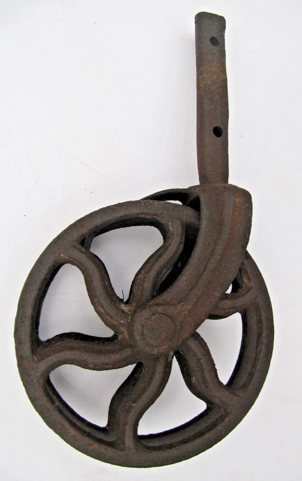 Ancienne roue double en font matériel agricole - Photo 3/4