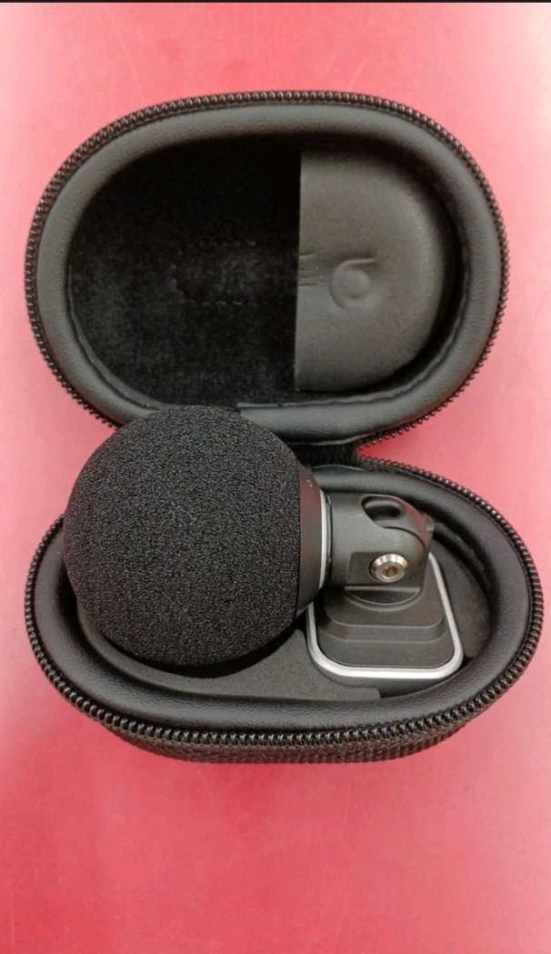 Shure MV88 Digital Wired Stereo Condenser Microphone for