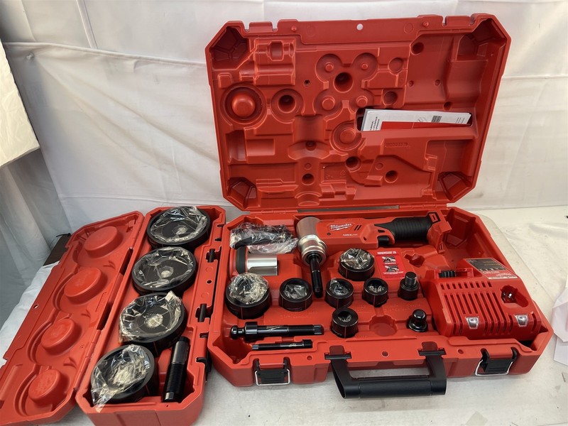 Milwaukee 2677-21 M18 18V FORCELOGIC 6-Ton Knockout Tool Kit W/ 49-16-2695