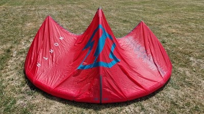 FAST WIE NEU! NORTH DUOTONE PULSE 10m TOP FREERIDE FREESTYLE ALLROUND KITE