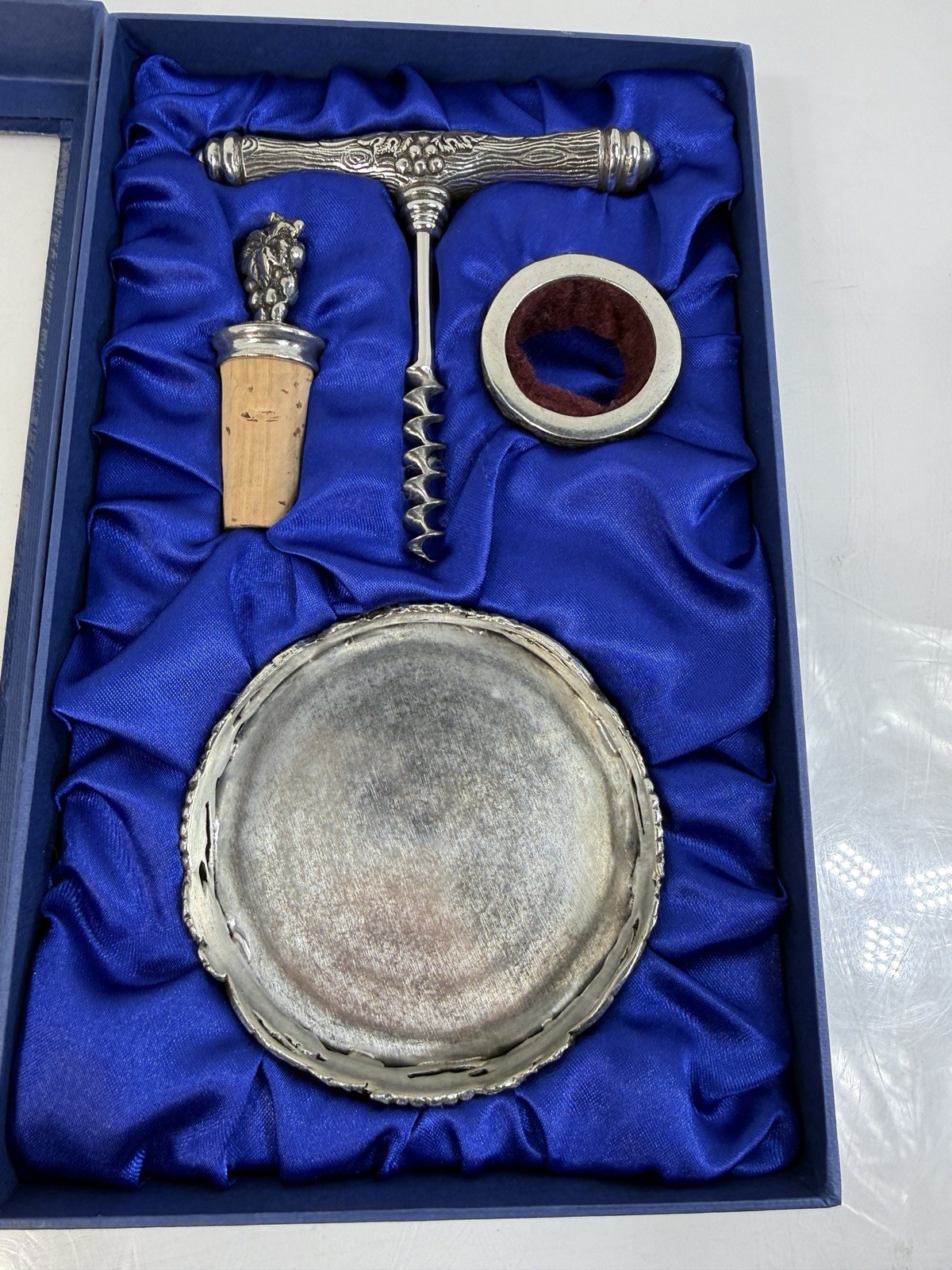 Pierre Deux Pewter Grapevine Wine Set Corkscrew Bottle Stopper And Coaster