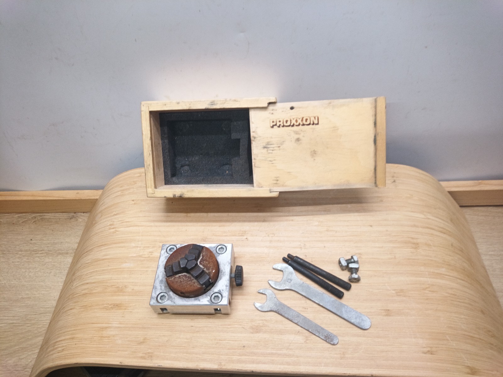PROXXON Dividing Head Chuck For KT70 MF70 TBM220 24264 From RDGTools