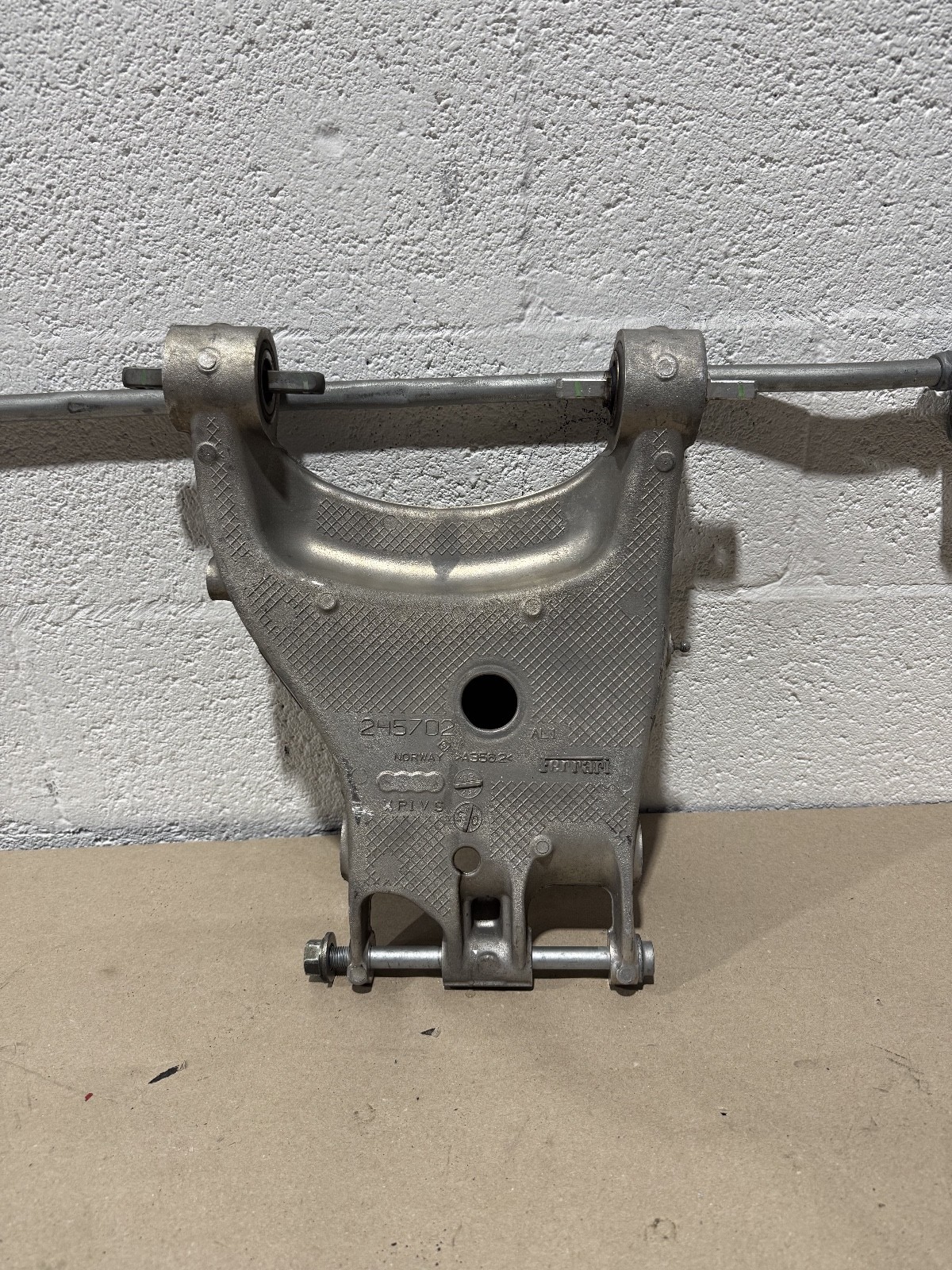 Ferrari California 2010 REAR+LEFT Control arm P/N 245702
