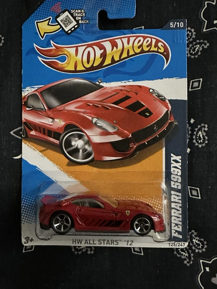 Hot Wheels Ferrari 599XX Super Treasure Hunt With Regular  - Image 3 of 4