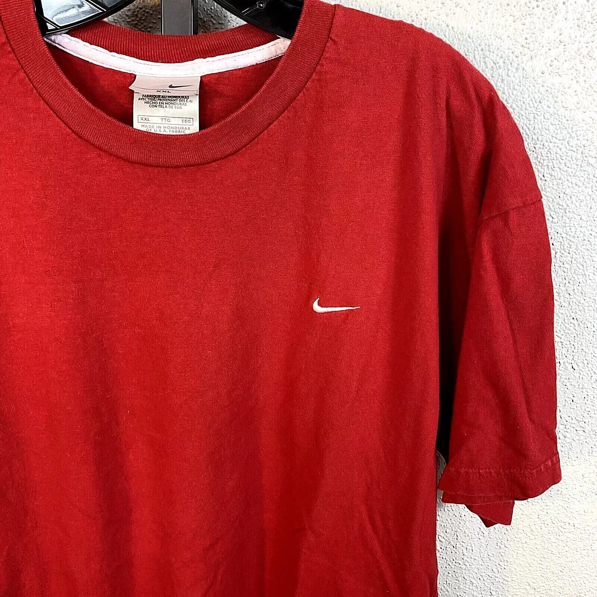Nike tee sale red