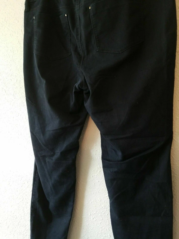 Pantalones de chándal para mujer a.n.a Plus 20W negros cómodos y elegantes un nuevo enfoque Foto 2 de 4