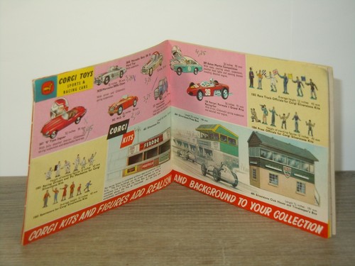 Catalog Brochure 1963/64 Corgi Toys Netherlands 8/63 *42724 - Picture 2 of 3