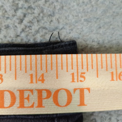 Pantalones de mezclilla Spanx para mujer talla mediana 29X25 negros elásticos tiro alto recortados al tobillo - Imagen 5 de 10