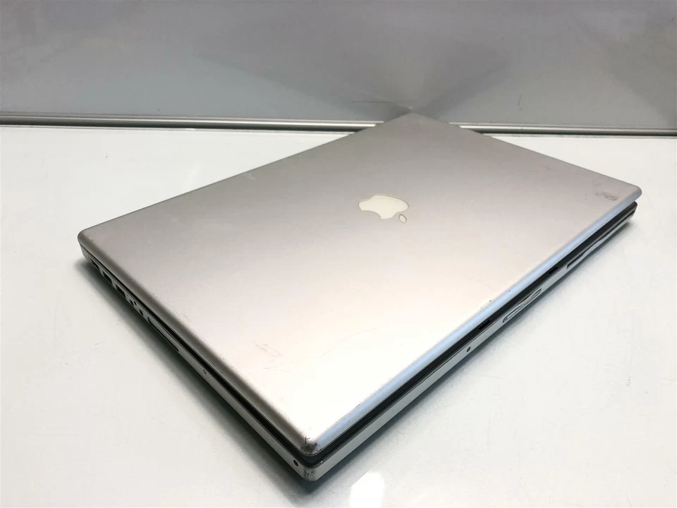 Apple MacBook Pro 17" DEFEKT A1229 Gehäuse Oberteil Case Tastatur Keyboard - Bild 2 von 4