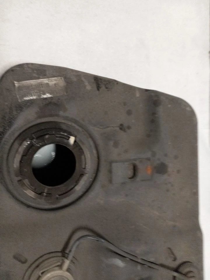 TANQUE DE COMBUSTIBLE PARA JEEP COMPASS 2012 - 2017 Foto 2 de 4