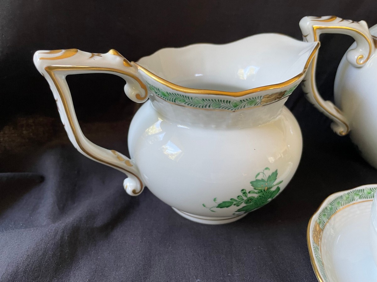 15 pc. HEREND PORCELAIN CHINESE BOUQUET COFFEE SERVICE, GREEN w