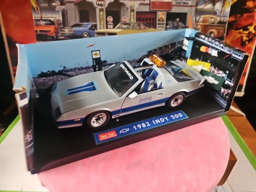 VINTAGE RARE SUNTAR 1982 Chevrolet Camaro Z-28 66th Indianapolis 500 Pace Car  - Afbeelding 8 van 24