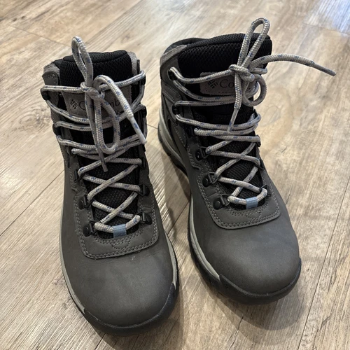 Columbia Newton Ridge Plus Waterproof Hiking Boots Gray  Womens Sz 9.5