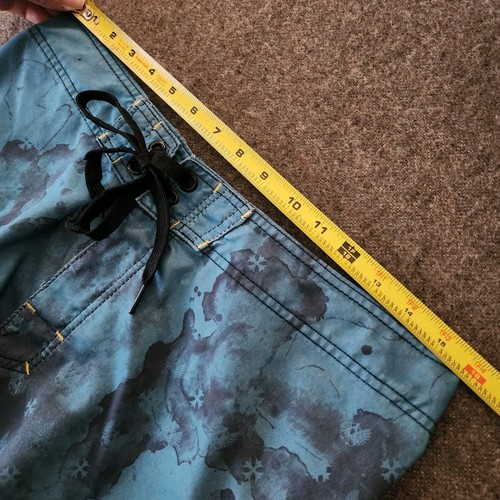 Pantalones Cortos de Natación Archaic By Affliction Hombres 32 Negro Calavera Grunge Y2K MMA - Imagen 10 de 13