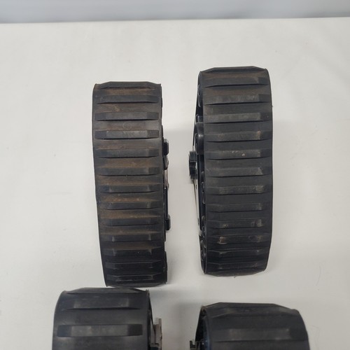RadioShack RC Mattracks Set of 4 tracks - Picture 9 of 10
