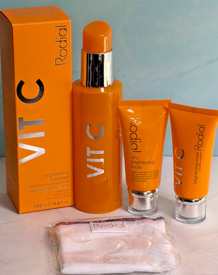 Rodial Vit C Brightening Cleanser 135ml + Brightening Mask 20ml x 2 Worth £117
