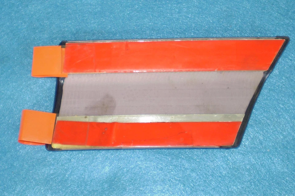 Guardabarros delantero Mercury Tracer 1991 1996 moldura O.E.M.-NUEVO-N.O.S. Foto 2 de 2