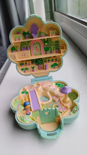 Vintage Polly Pocket 1990 Midge's Flower Shop Florist Set Garden Rare