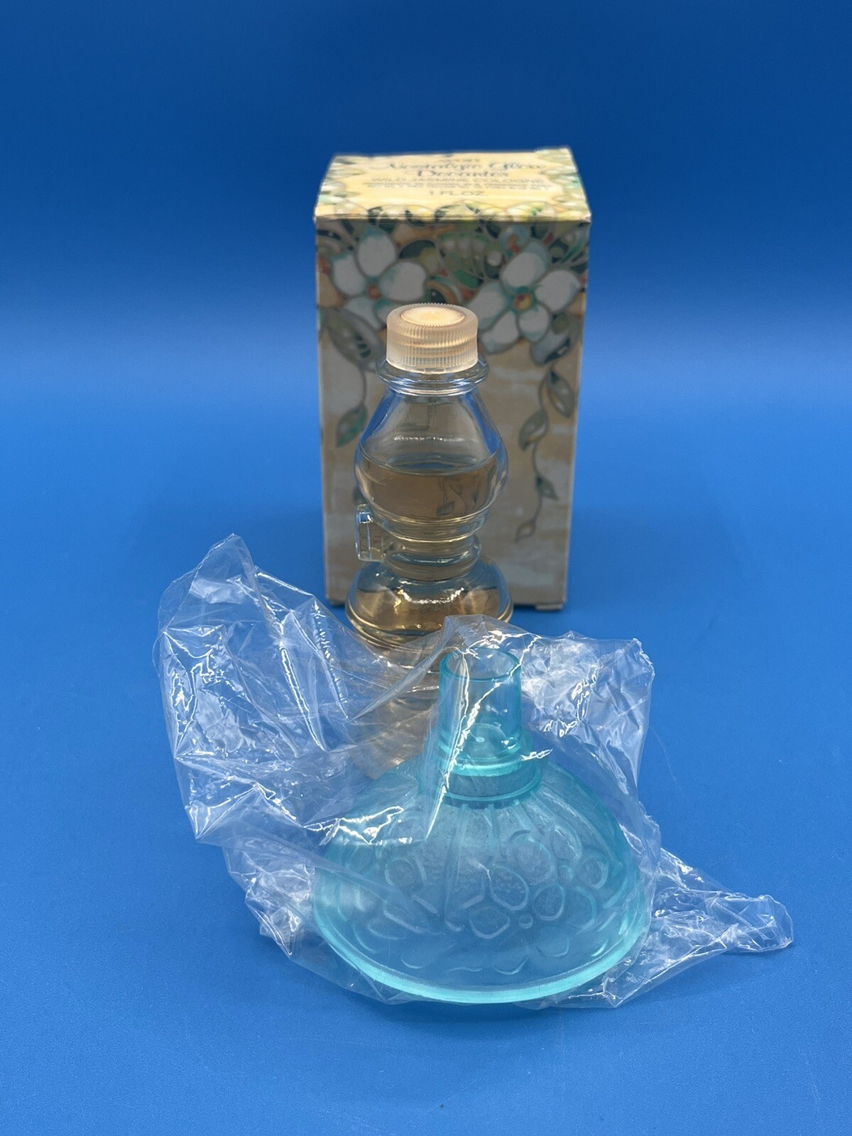 VTG Avon Wild Jasmine Go Round Cologne .5 Fl Oz New Old Stock in Original Box