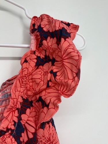 Isabel Maternity by Ingrid & Isabel Ruffle Smocked Maternity Tank Top M NWT - Picture 8 of 8