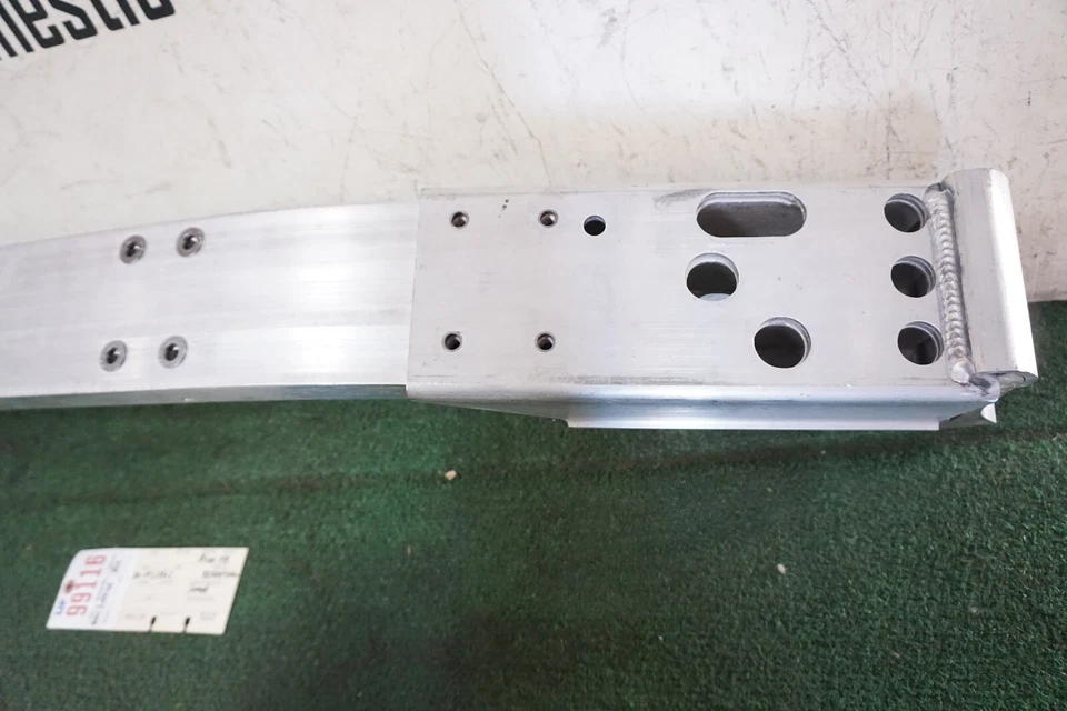 Barra de refuerzo de parachoques delantero Lexus RX350 RX450h 2020 2021 2022 OEM UF99116 Foto 3 de 4