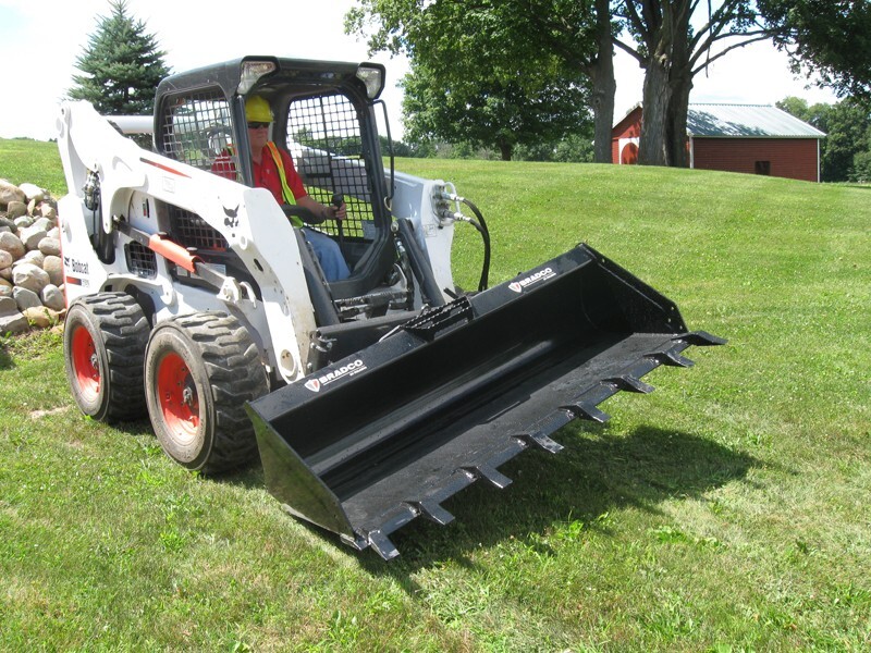 BRADCO UNIVERSAL TILT ATTACH ATTACHMENT TILT-TACH FITS BOBCAT & MORE SKID STEERS