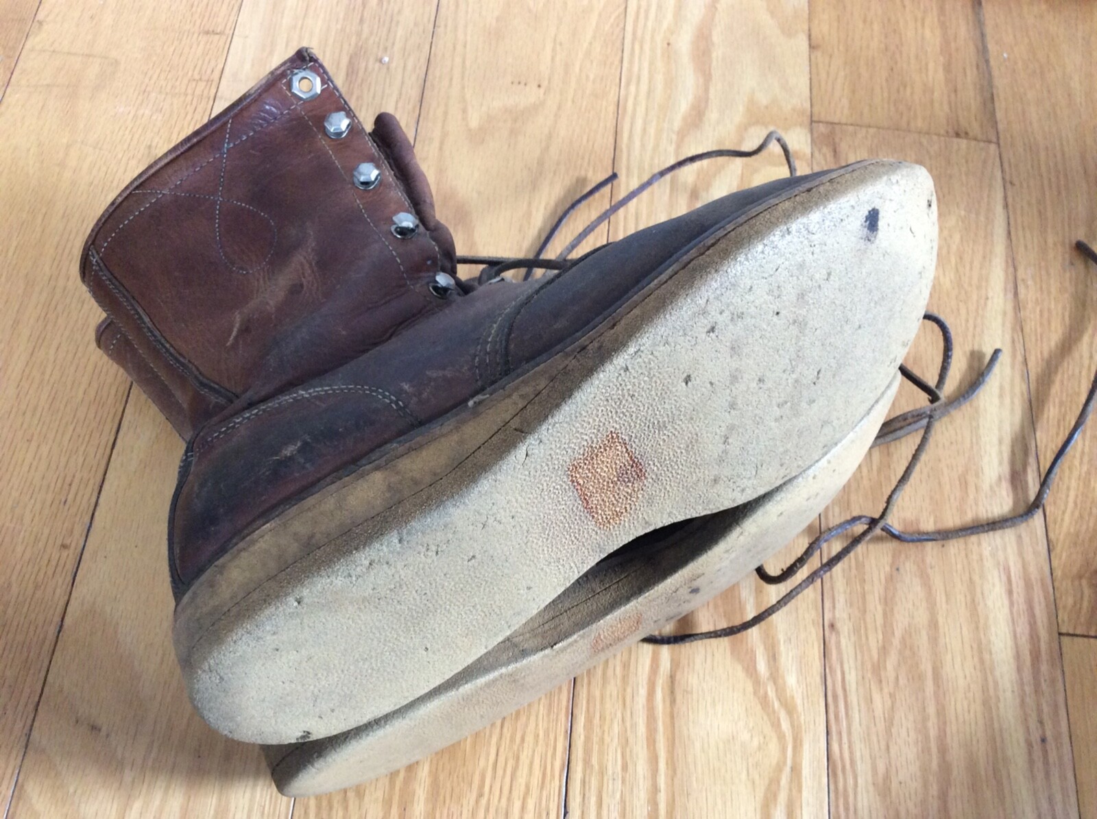 Vintage Hudson Bay Herters Men’s Brown Leather 3Poin… Gem